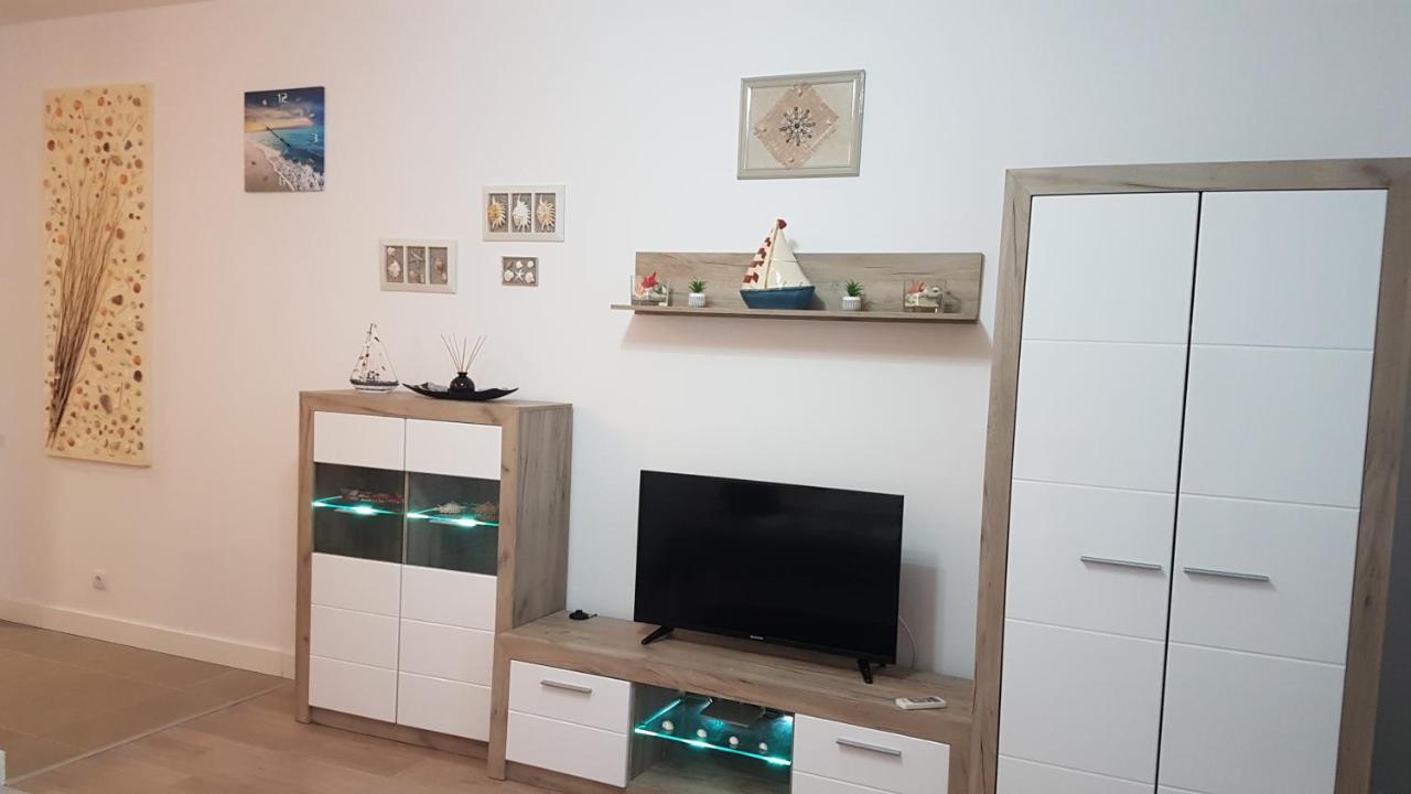 Апартаменты Estival Studio By Onix Blue Mamaia Nord Нэводари Экстерьер фото