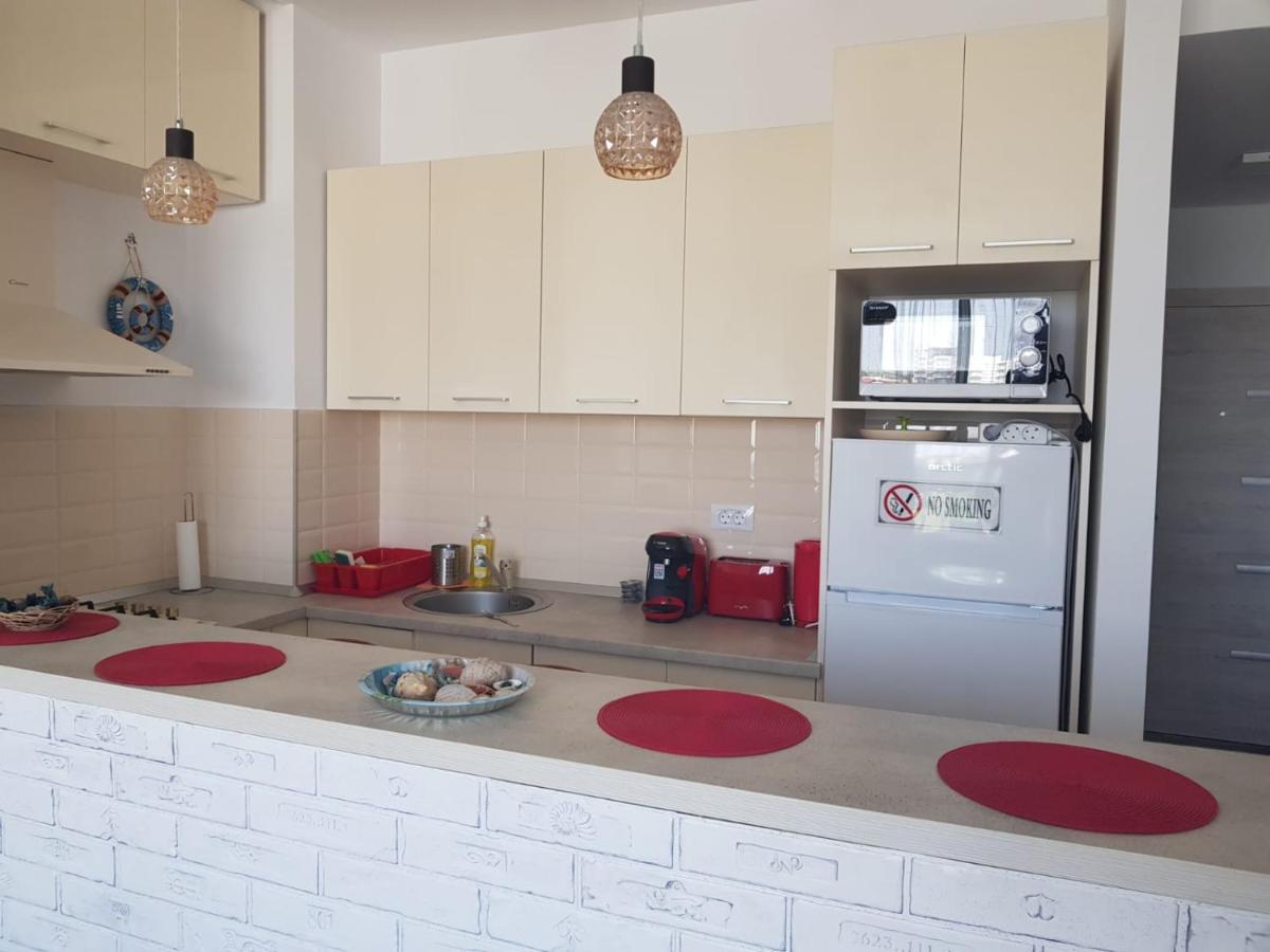 Апартаменты Estival Studio By Onix Blue Mamaia Nord Нэводари Экстерьер фото